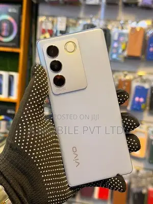Vivo V27 Pro 5G 12/256GB (Used)