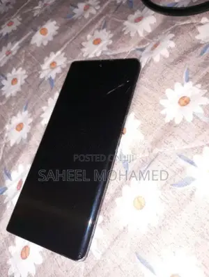 Moto Edge 30 Ultra (Used)
