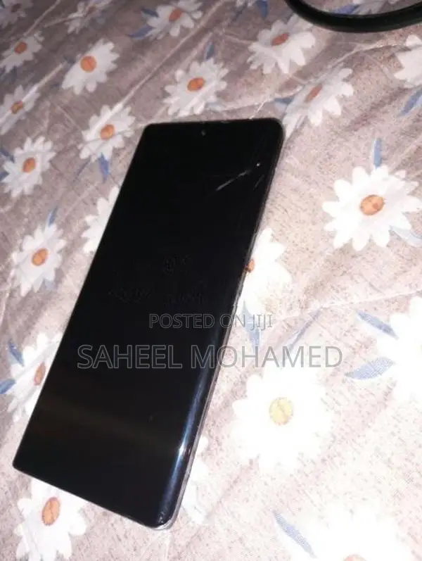 Moto Edge 30 Ultra (Used)