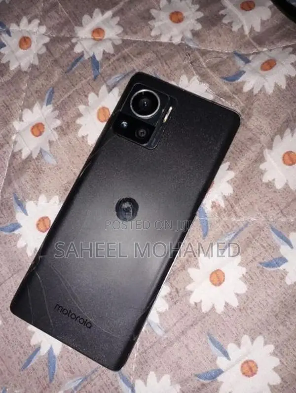 Moto Edge 30 Ultra (Used)