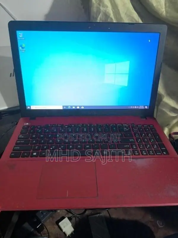 ASUS X550CA Laptop