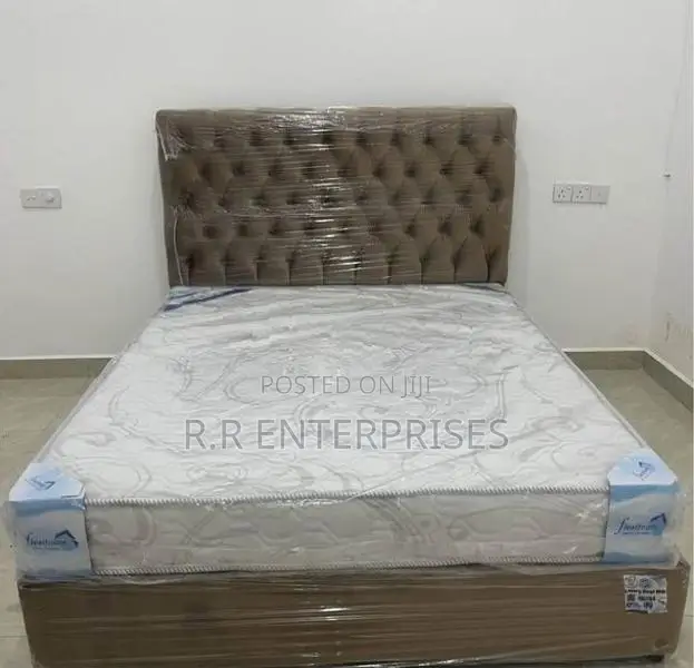 Divan Bed with Spring Mattresses 6*5 Ft