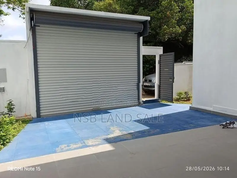 BRAD NEW SUPER LUXURY HOUSE FOR SALE TALAWATHUGODA