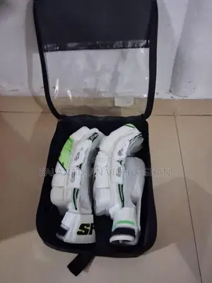 SF Cricket Gloves