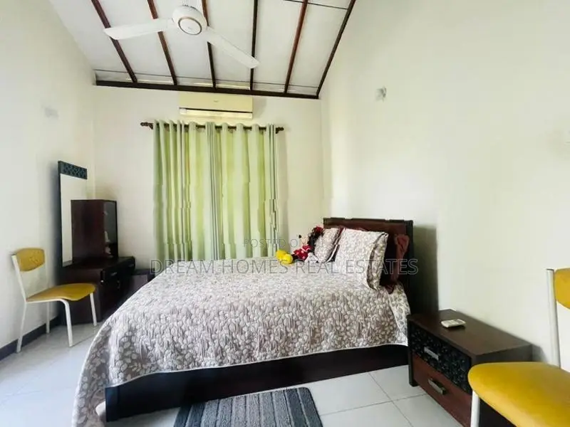 Spacious Family House for Sale in Kadawatha – Prime Residential
