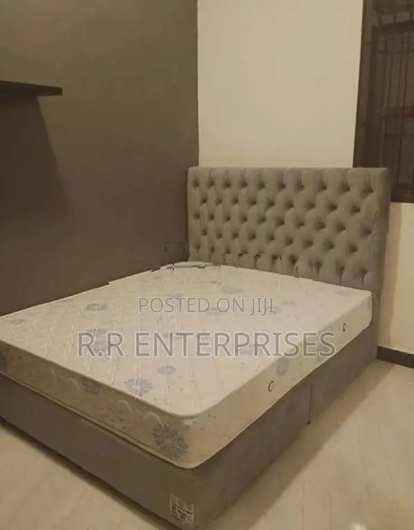 Luxury Cushion Divan Bed with Mattresses