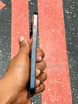 Apple iPhone 14 (Used)
