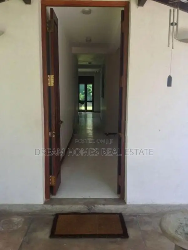 Spacious Family House for Rent – Battaramulla
