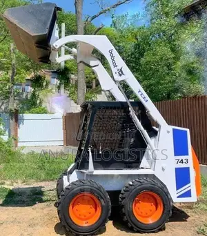 BobCat 743 Loader