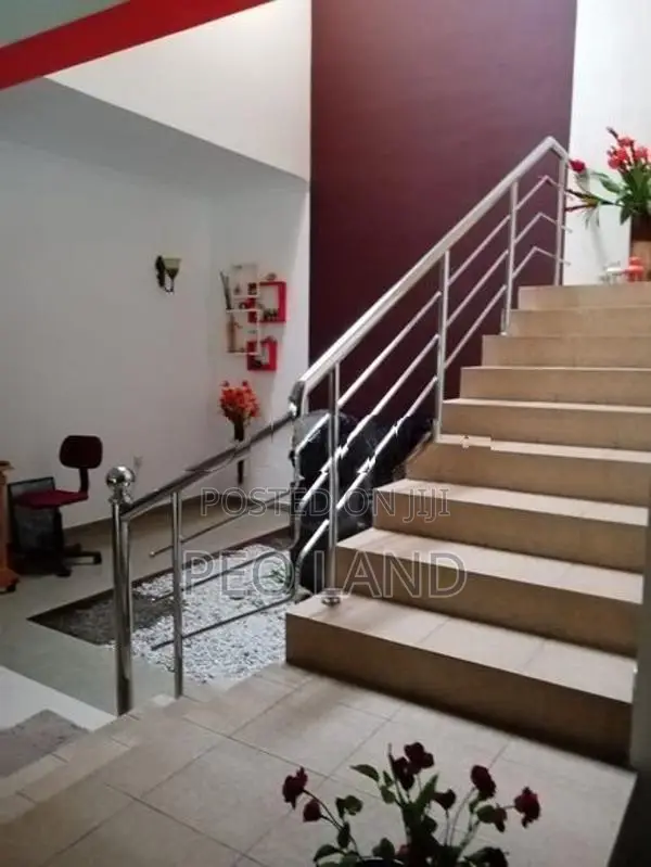(HH256) Two Storey House for Sale in Kadawatha