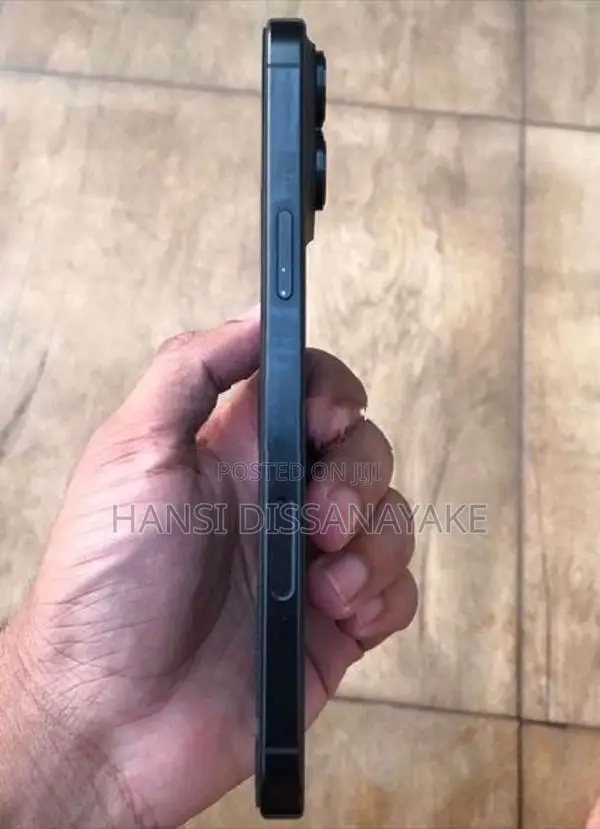 Apple iPhone 16 Pro Max 256GB (Used)