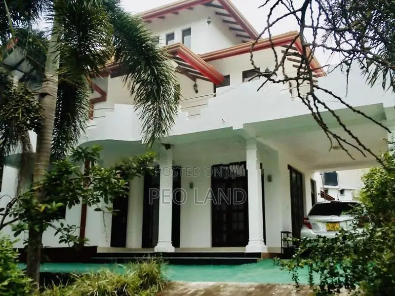 (HH258) Two Storey House for Sale in Biyagama