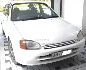 Toyota Starlet 1999