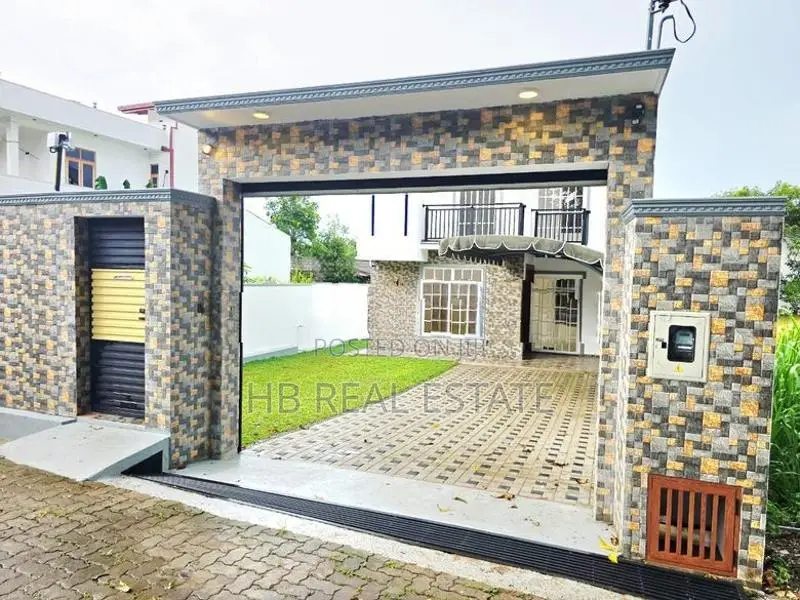 Architecture Designed Luxury Three Storey House for Sale Piliyandala