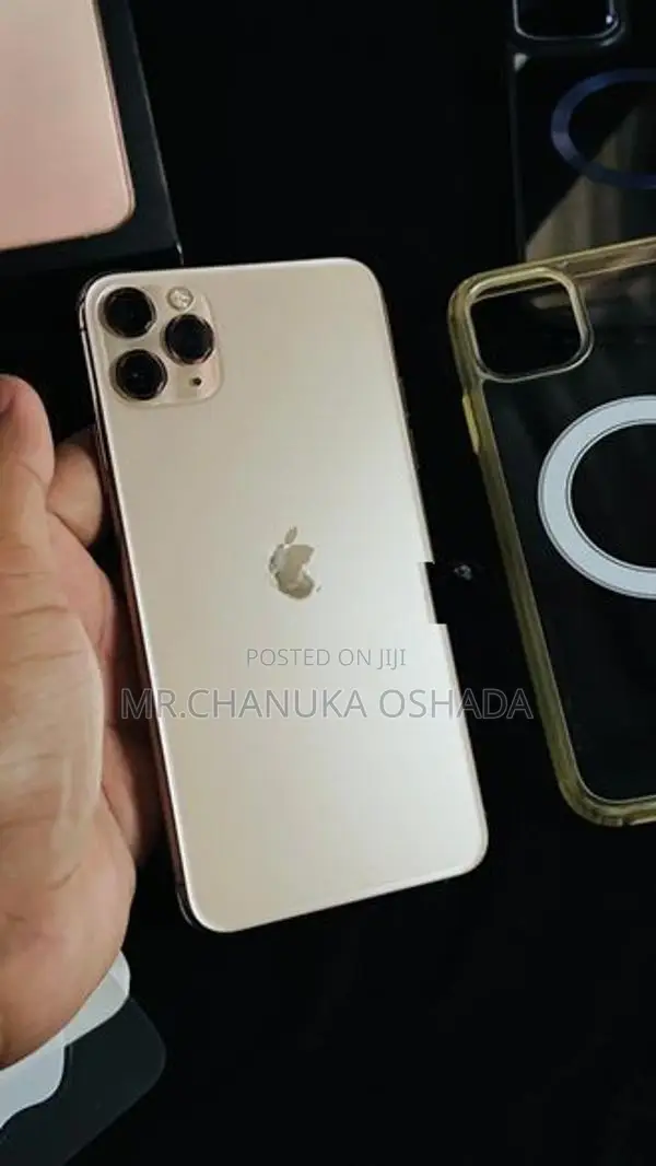 Apple iPhone 11 Pro Max (Used)