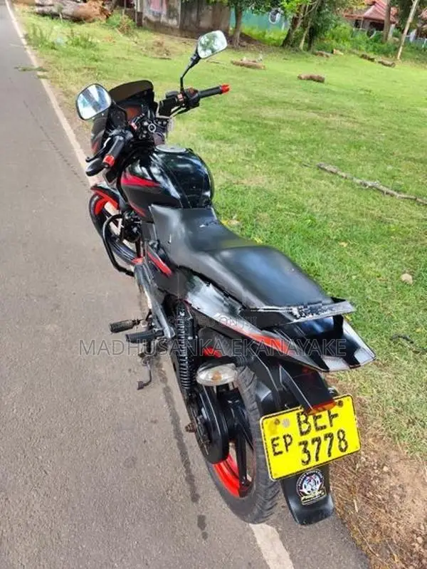 Bajaj Pulsar 150 2016