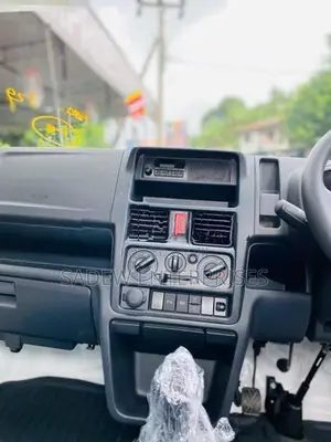 Suzuki Carry 4 WD 2025