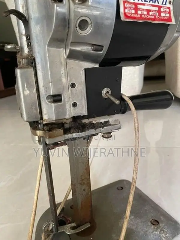 Fabric Cutting Machine