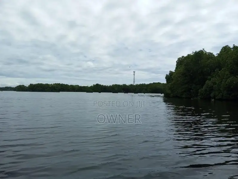 Negombo Lagoon Facing Valuable Land for Sale in Kepungoda Pamunugama