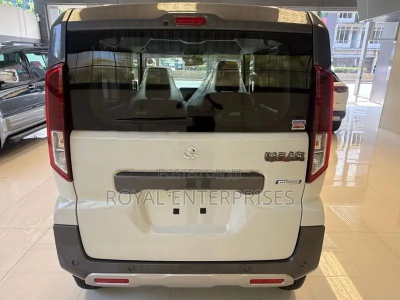 Suzuki Spacia 2025