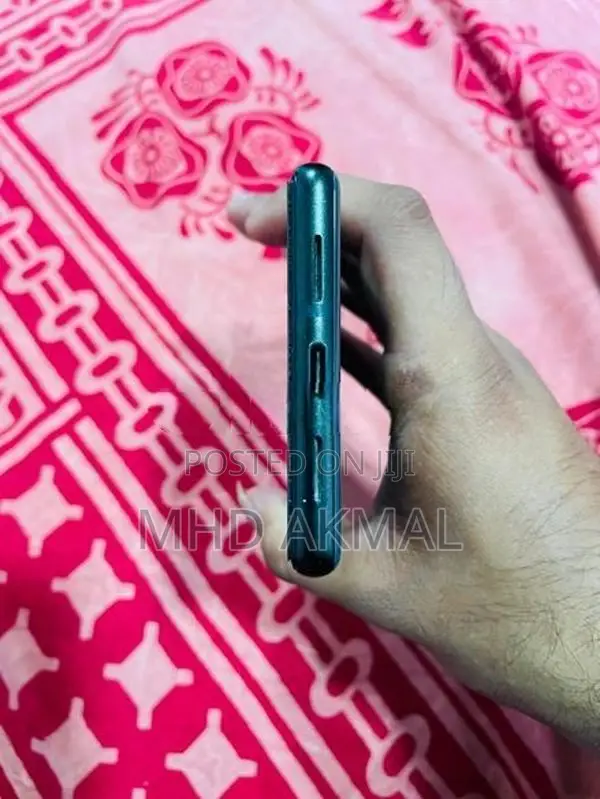 Google Pixel 6 128GB (Used)