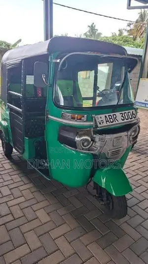 Bajaj RE 4Stroke 2018