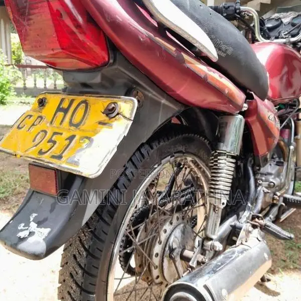 Bajaj Caliber 2004