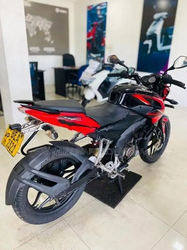 Bajaj Pulsar 150 Ns 2016