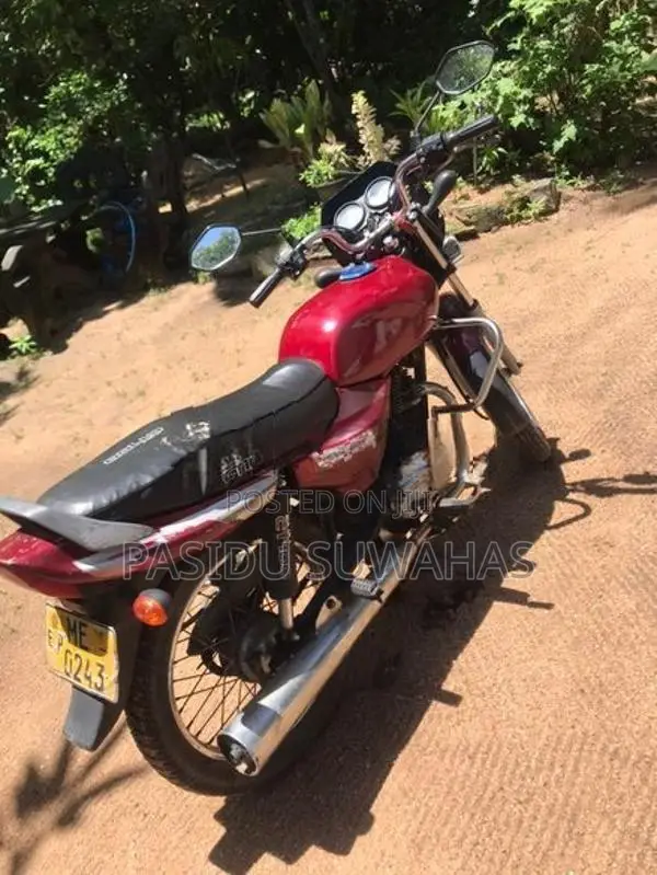 Bajaj CT100 2005