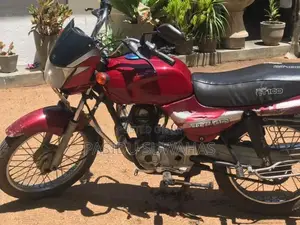 Bajaj CT100 2005