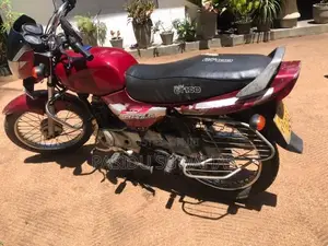 Bajaj CT100 2005
