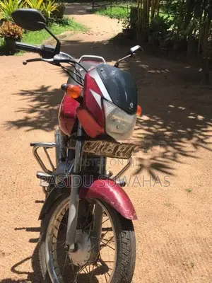 Bajaj CT100 2005