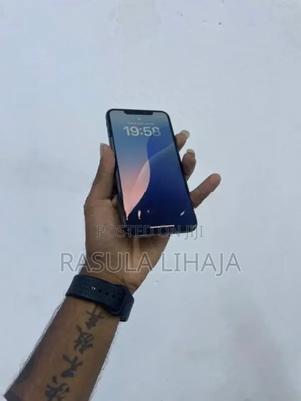Apple iPhone XS Max 512GB (Used)