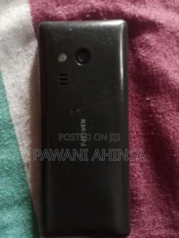 Nokia 215 (Used)