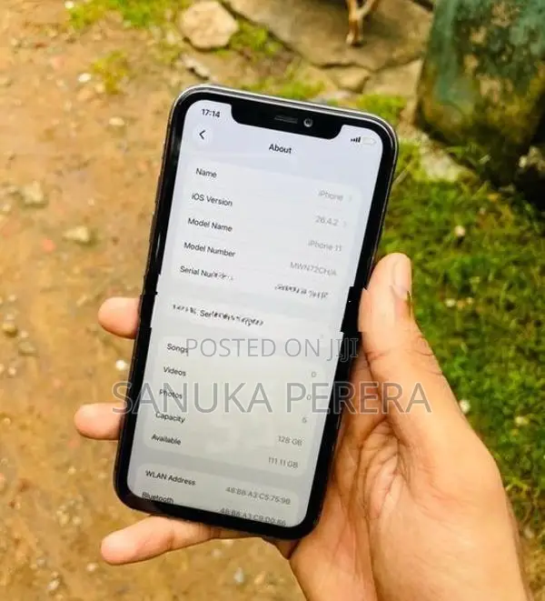 Apple iPhone 11 (Used)