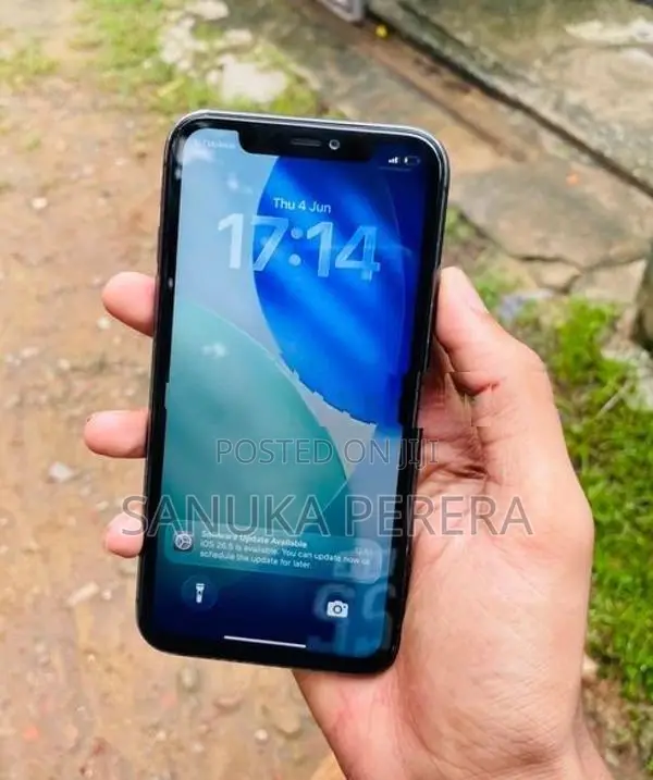Apple iPhone 11 (Used)