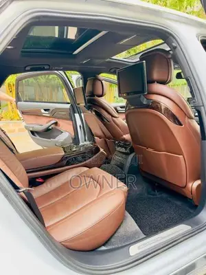 Audi A8 3.0 L 2016
