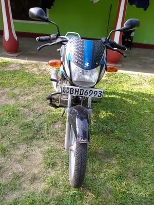 Bajaj CT100 2018