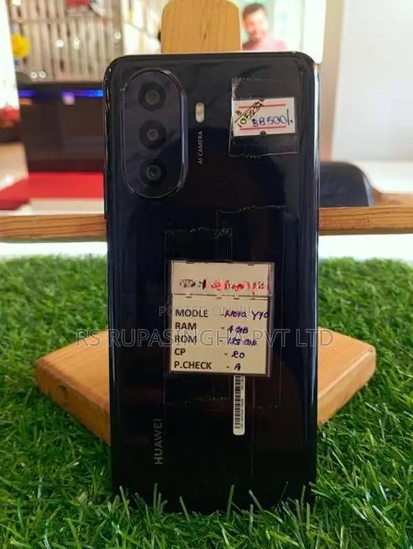 Huawei Nova Y70 4GB/128GB (Used)