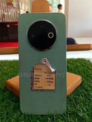 Tecno Spark 30C /6GB/128GB (Used)