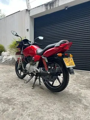 TVS Apache 2008