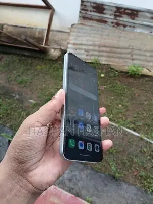 Infinix Smart 10 64GB (Used)
