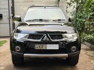 Mitsubishi Montero Sport 2011