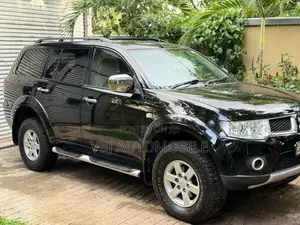 Mitsubishi Montero Sport 2011