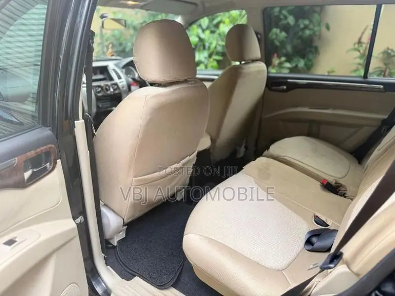 Mitsubishi Montero Sport 2011
