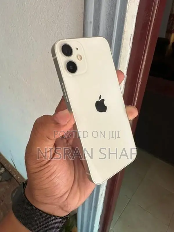 Apple iPhone 12 mini (Used)
