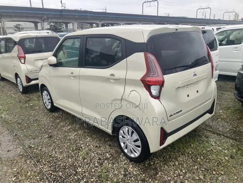 Mitsubishi eK Wagon M Grade Key Start 2025