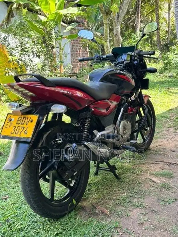 Bajaj Pulsar 150 2016