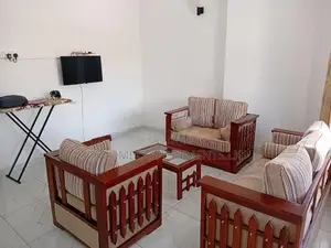 3-Bedroom Fully Furnished Apartment Short-Term Rental in Kalubowila.