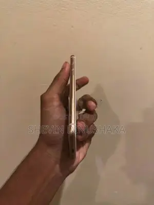 Apple iPhone 8 (Used)